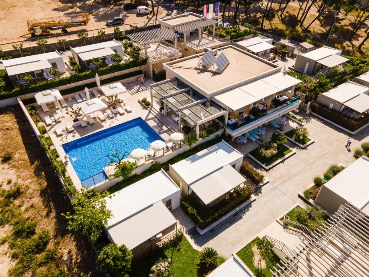 Poseidon Mobile Home Resort Макарска Экстерьер фото